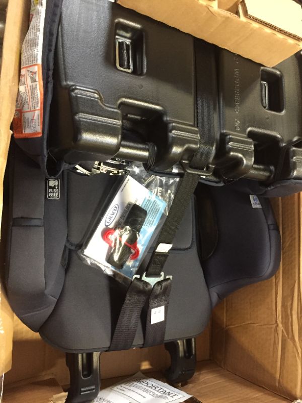 Photo 3 of Graco Tranzitions SnugLock 3 in 1 Harness Booster Seat, Sutherland
