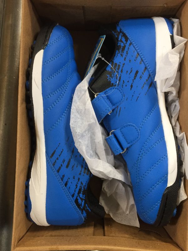 Photo 1 of brooman Kids Comfortable Turf Soccer Shoes Athletic Football Shoes size 2 (Little Kids)
