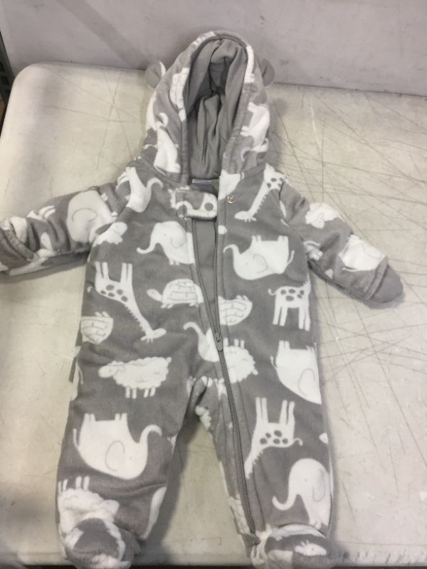 Photo 1 of BABY ONESIE SIZE NEWBORN 
