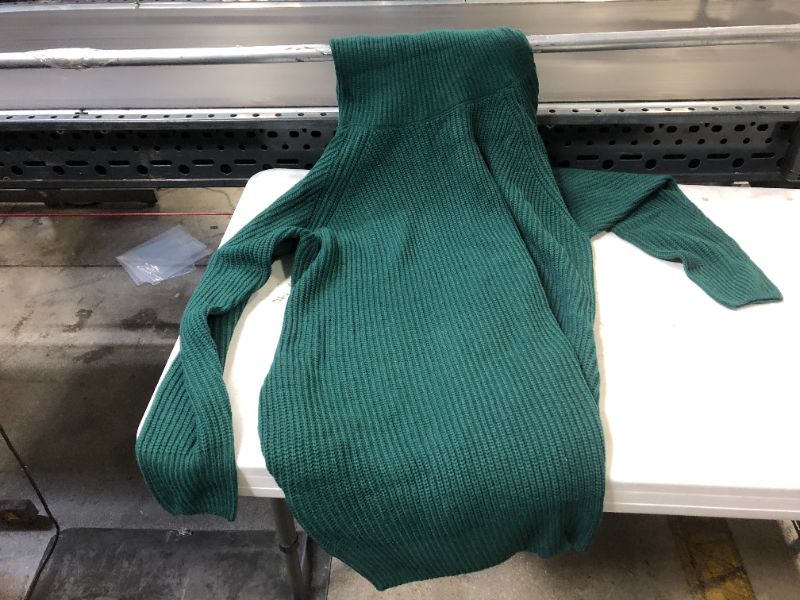 Photo 1 of GREEN TURTLE NECK/SWEATER