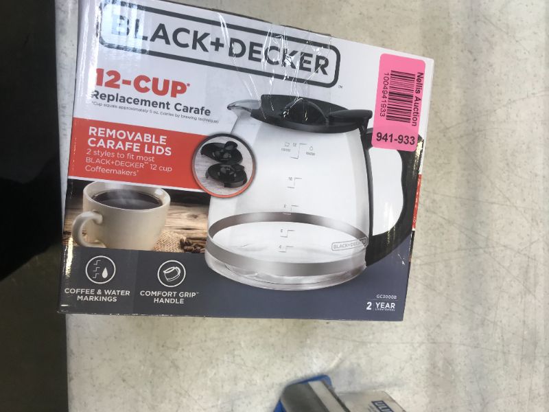 Photo 2 of Black+Decker GC3000B TC1200B 12-Cup Thermal Replacement Carafe, Silver
