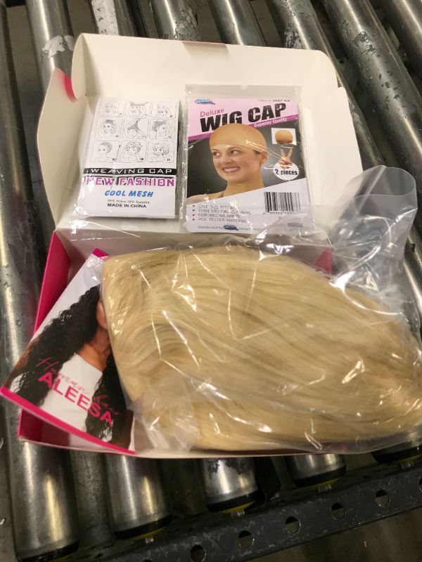 Photo 1 of 8 INCH BLOND BOB alessa human hair and accessories --new in the box 