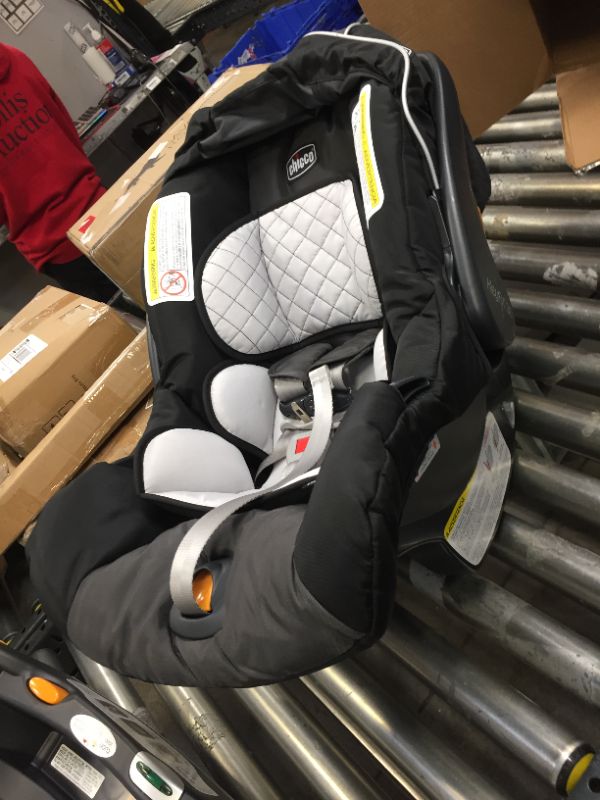 Photo 2 of Chicco KeyFit 30 Infant Car Seat, Orion
