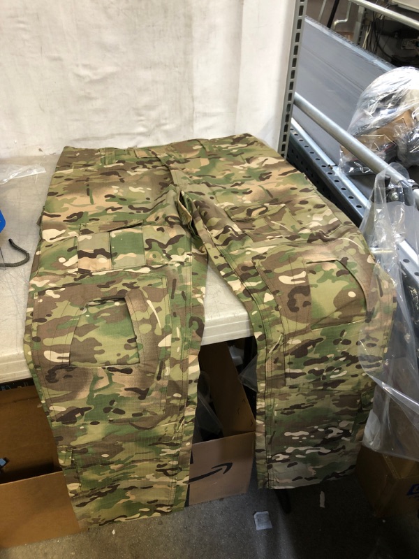 Photo 1 of MEN'S TACTICAL PANTS, SIZE 34