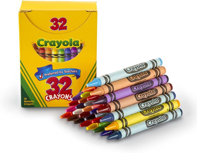 Photo 1 of Crayola Llc Formerly Binney & Smith Bin520322 Crayola Crayons 32ct Tuck Box, SOME BROKEN CRAYONS