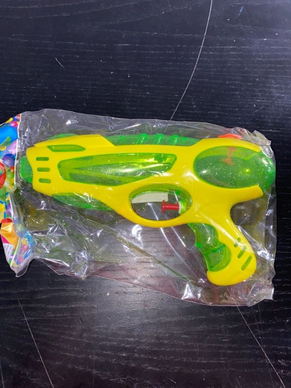 Photo 1 of Miscellaneous child's water gun, green