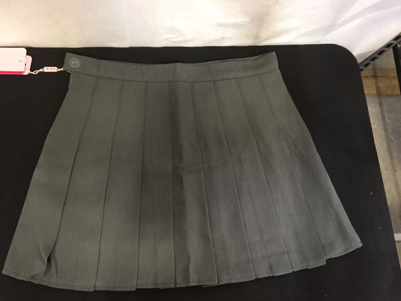 Photo 1 of fan skirt size 1/3