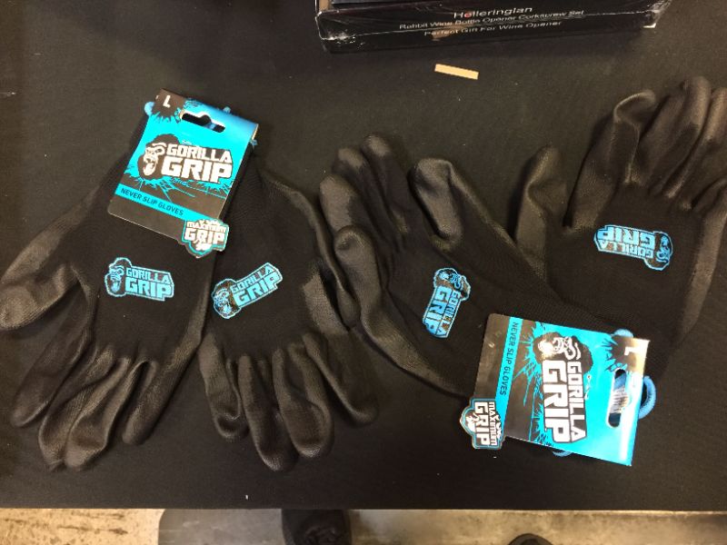 Photo 1 of Gorilla grip never slip gloves