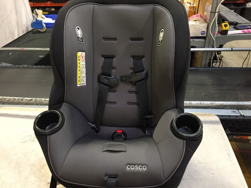 Photo 2 of Cosco Apt 50 Convertible Car Seat (Black Arrows) (ITEM IS DIRTY)