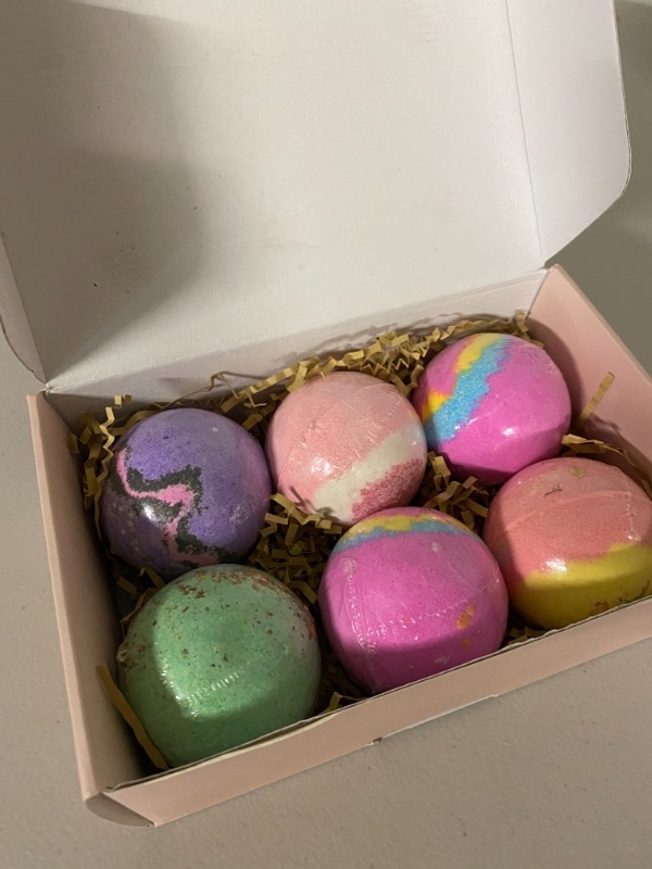 Photo 2 of Bath bomb gift set - 6 ct