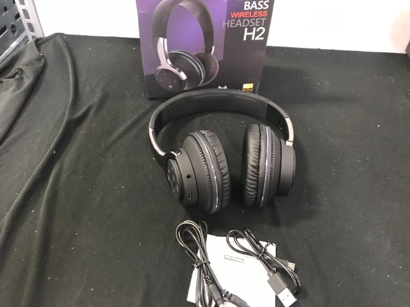 Photo 2 of H2 Bluetooth Wireless Headphone Bass---generic brand