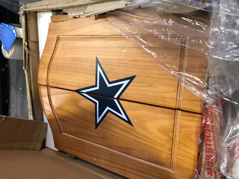 Photo 4 of NFL Dallas Cowboys Dartboard and Cabinet Set