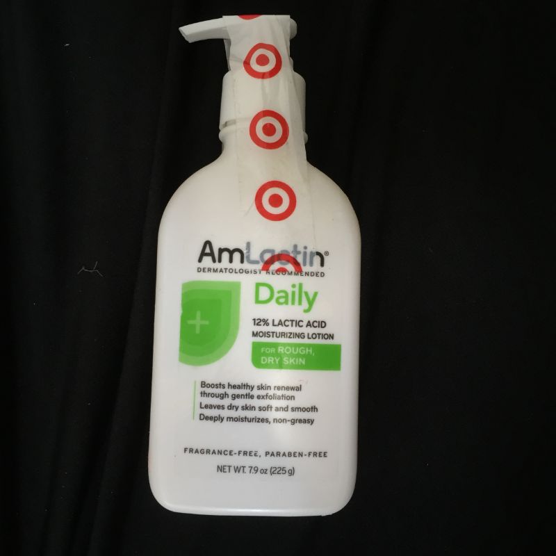 Photo 1 of Daily Moisturizing Body Lotion 12% 7.9 oz - feels slimy - some may have leaked 
