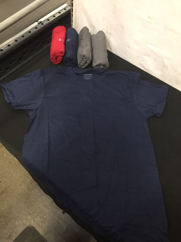 Photo 1 of GILDAN SMALL 5 PCK SHIRT RED/GRAY/NAVY