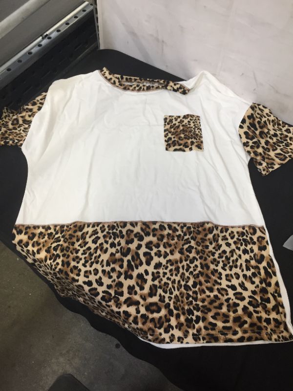 Photo 1 of Floral Find Women's Round Neck Short Sleeve Leopard Print Tops Summer Loose Casual T-Shirt with Pocket WHITE 

