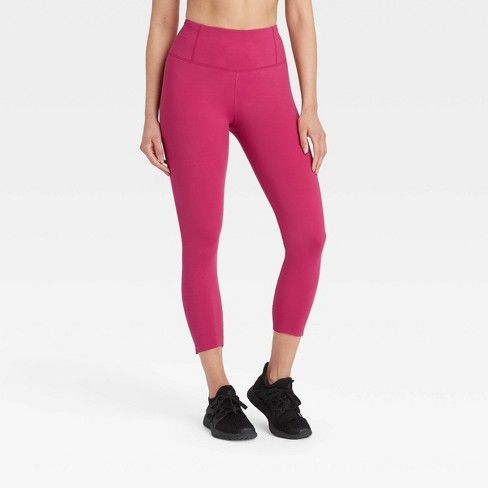 Photo 1 of Women's Sleek Run High-Rise Capri Leggings - All in Motion™
MED