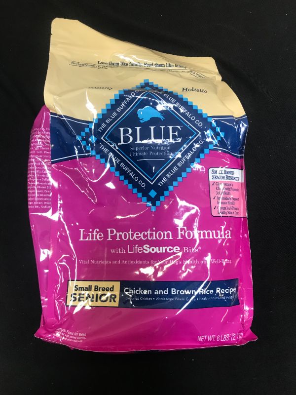Photo 1 of Blue Food for Dogs, Natural, Life Protection Formula, Small Breed Senior, Natural Chicken, and Brown Rice Recipe - 6 lb exp- Dec 19/22 