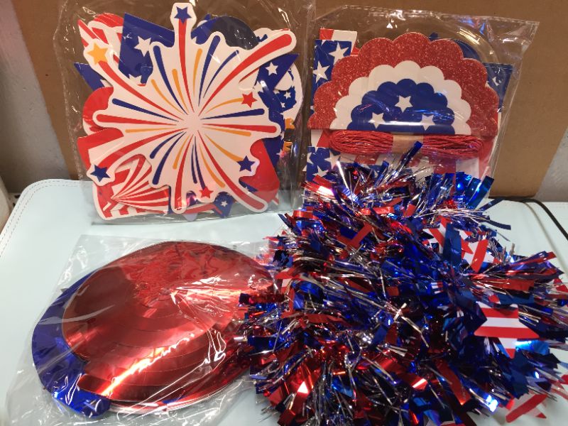 Photo 1 of  Patriotic Decor Party Supplies 
