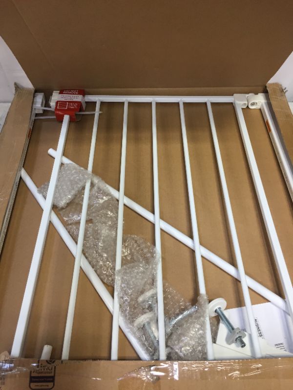 Photo 1 of easy install auto close baby safety gate