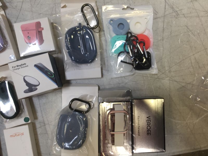 Photo 3 of 




Miscellaneous Apple Accessories (Air Tag Case, Airpod Pro Case Covers, Wireless Charger Apple Watch Bands) 


