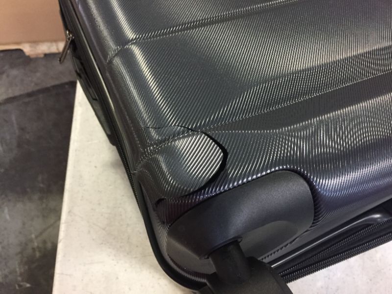 Photo 1 of Delsey Paris Comète 2.0 24" Exp. Spinner Upright