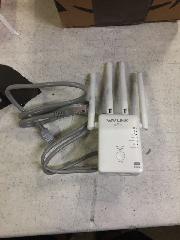 Photo 1 of 2 band wifi range extender 