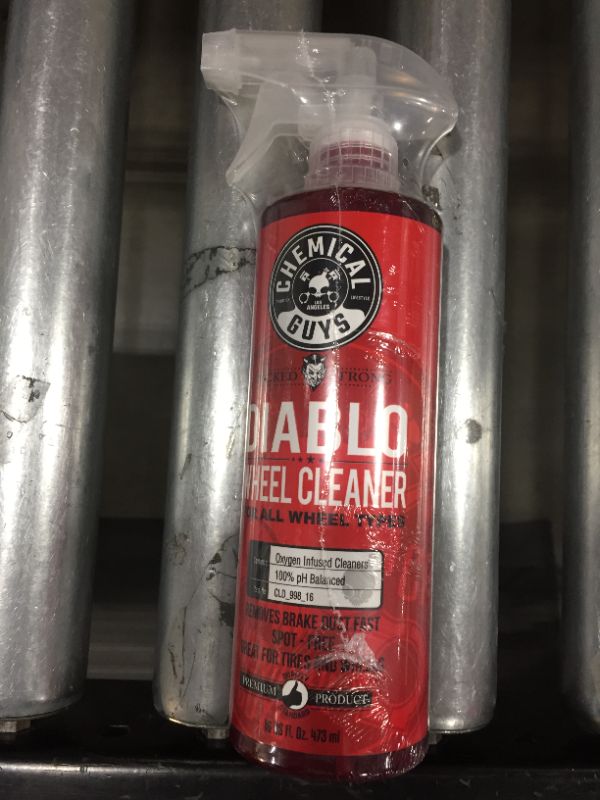 Photo 2 of Chemical Guys 16 Ounce Diablo Wheel & Rim Cleaner
