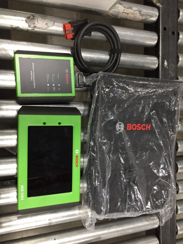 Photo 4 of BOSCH 3945 ADS 525X DIAGNOSTIC SCAN TOOL
