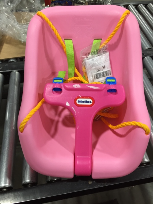 Photo 2 of FFP 2-in-1 Snug 'N Secure Swing 1 Pk Magenta