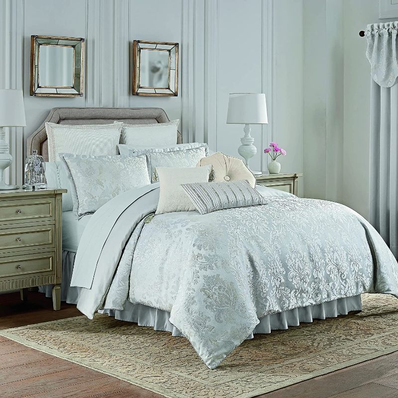 Photo 1 of Belline Reversible King 4PC. Comforter Set
