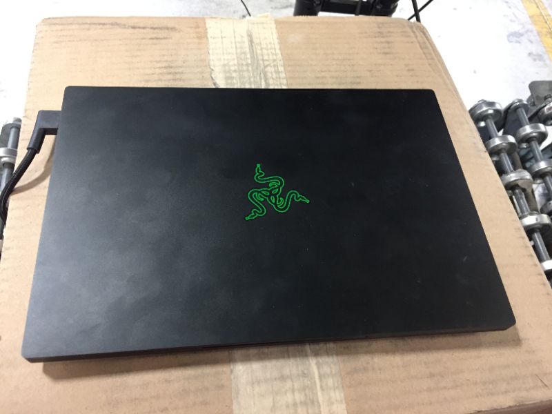 Photo 3 of it is locked -----Razer Blade 14 RZ09-0370CEA3-R3U1 14 Laptop
