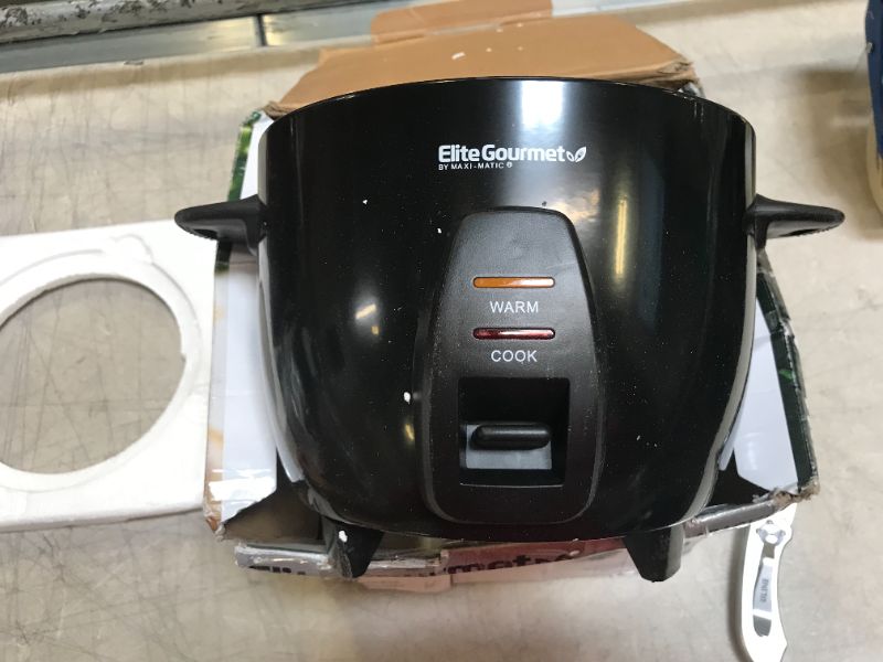Photo 2 of 10-Cup Rice Cooker with Stainless Steel Cooking Pot -----MISSING LID 