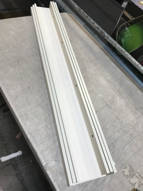 Photo 2 of 3pc floating shelves white