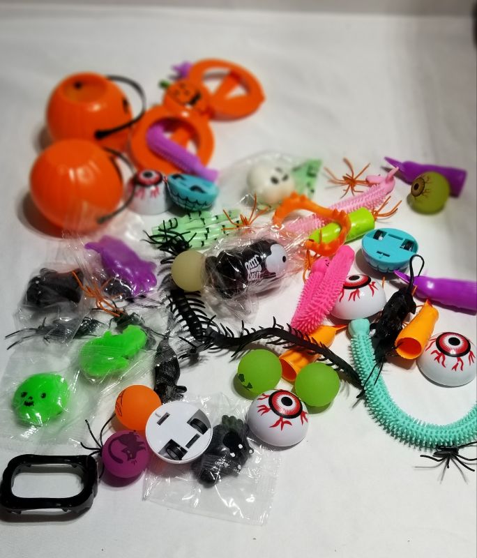 Photo 1 of 57 PC HALLOWEEN PARTY FAVORS SET