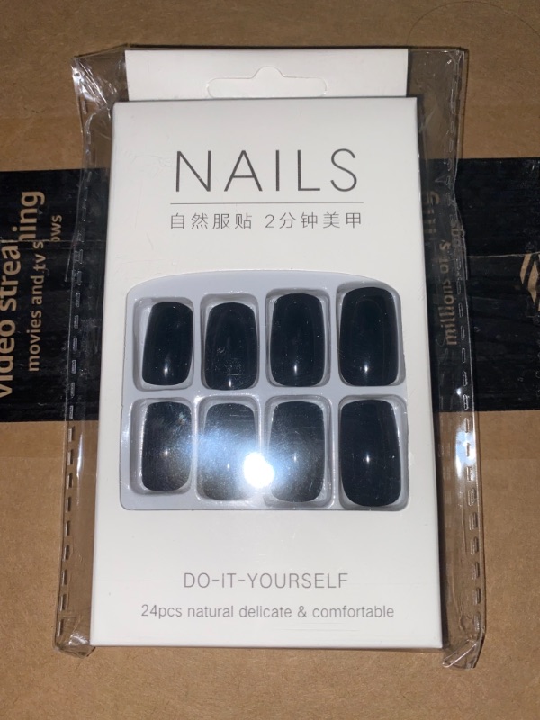 Photo 1 of adony do it yourself fake nails black set of 8