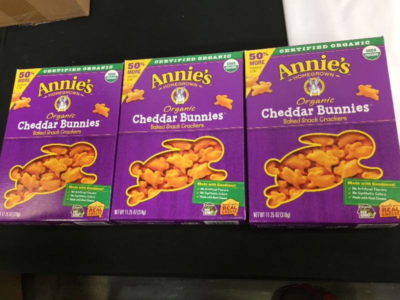 Photo 2 of Annie's Organic Cheddar Bunnies Baked Snack Crackers, 11.25 oz EXPIRES 10/16/2021 3 PACK 