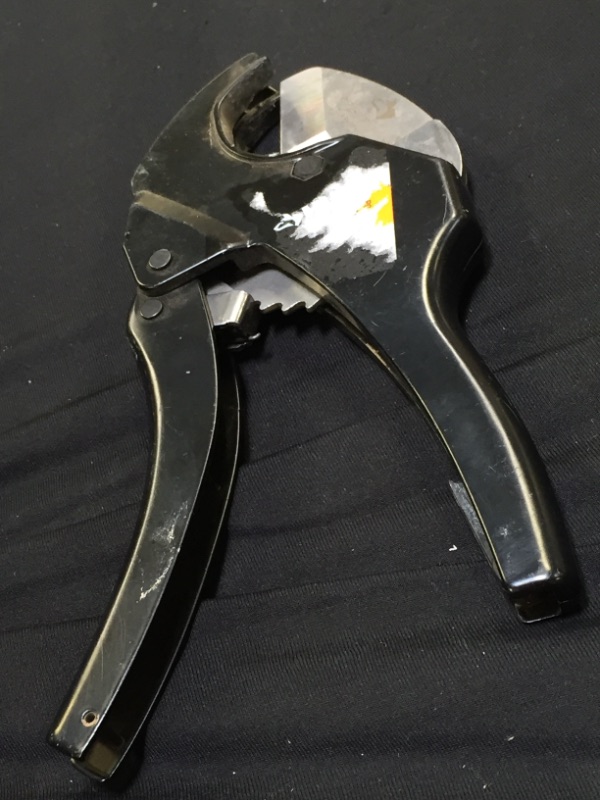 Photo 2 of  Ratcheting PVC Cutter