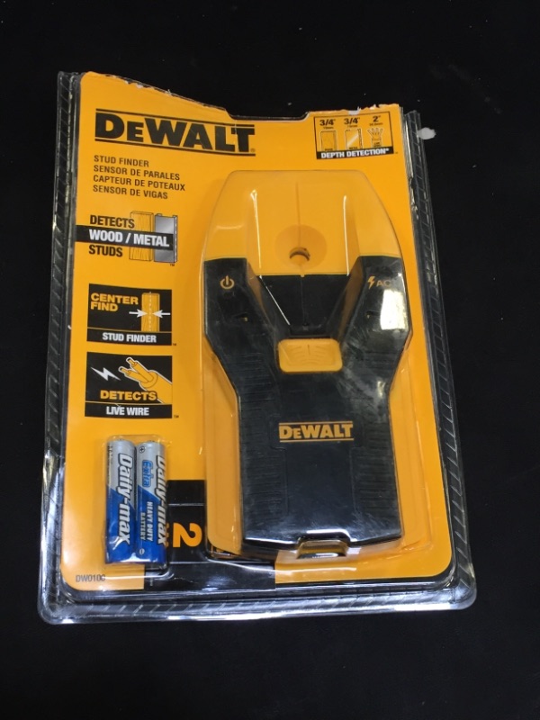 Photo 2 of DeWalt 6.3 in. L x 4.2 in. W Stud Finder 3/4 in. 1 pc.