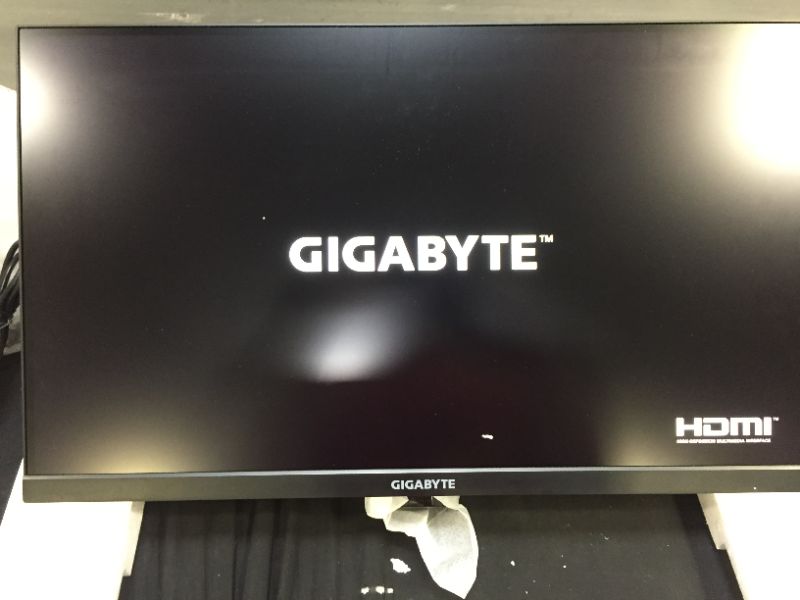 Photo 5 of Gigabyte M27Q 27" KVM FreeSync 170 Hz QHD HDR IPS Gaming Monitor