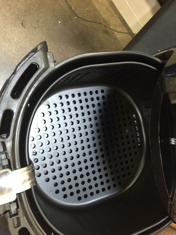 Photo 1 of 8-in-1 5.8 Qt. Black Electric Air Fryer with Recipe Book