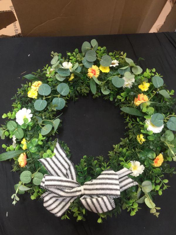 Photo 1 of 17.7" wreath