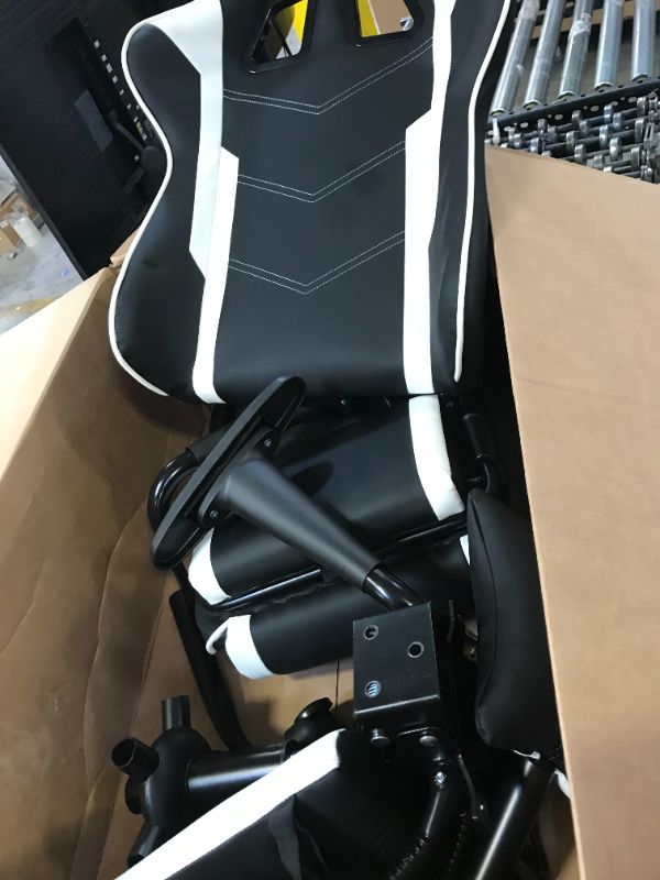 Photo 1 of GAMING CHAIR 