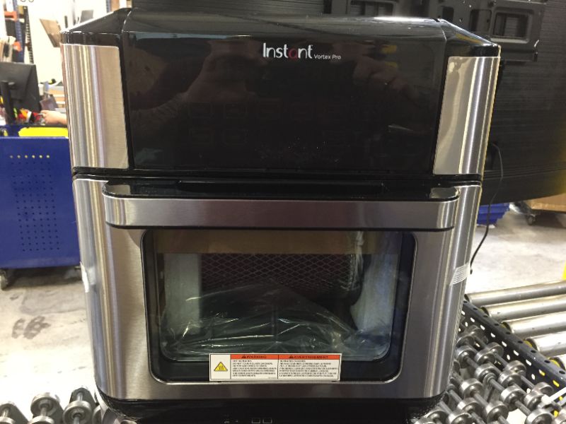 Photo 2 of Instant Vortex Pro 10 qt 9-in-1 Air Fryer Toaster Oven