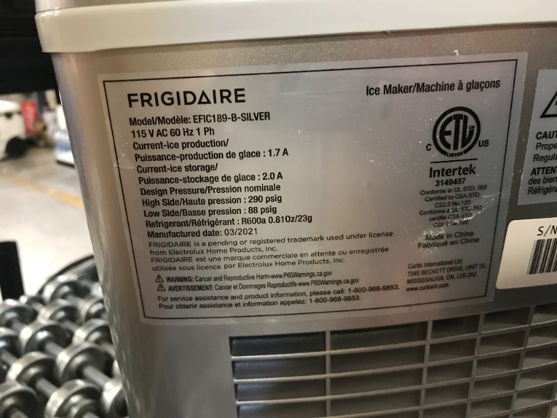 Photo 4 of Frigidaire EFIC189-Silver Compact Ice Maker, 26 lb per Day, Silver
