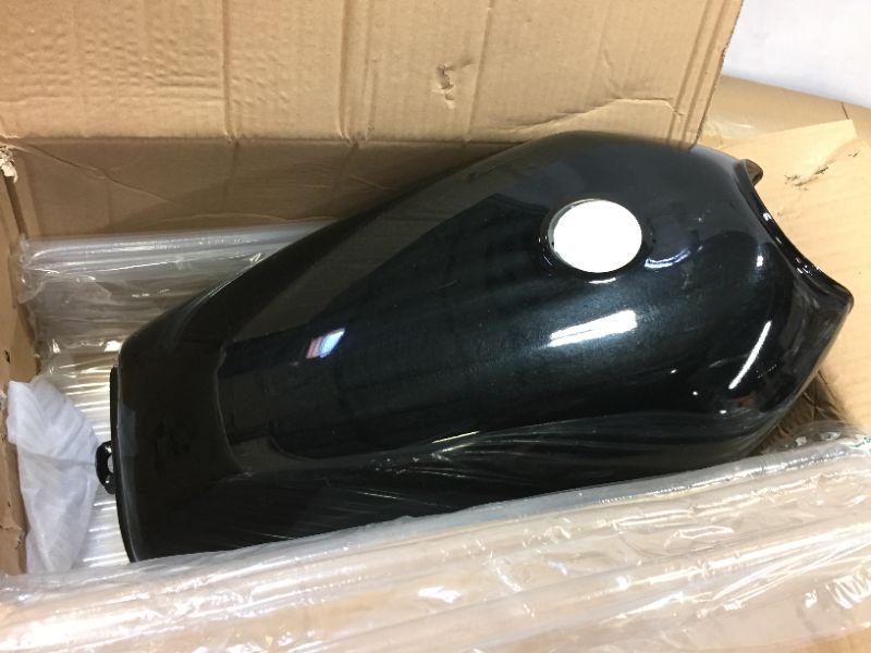 Photo 2 of Motorcycle gas tank