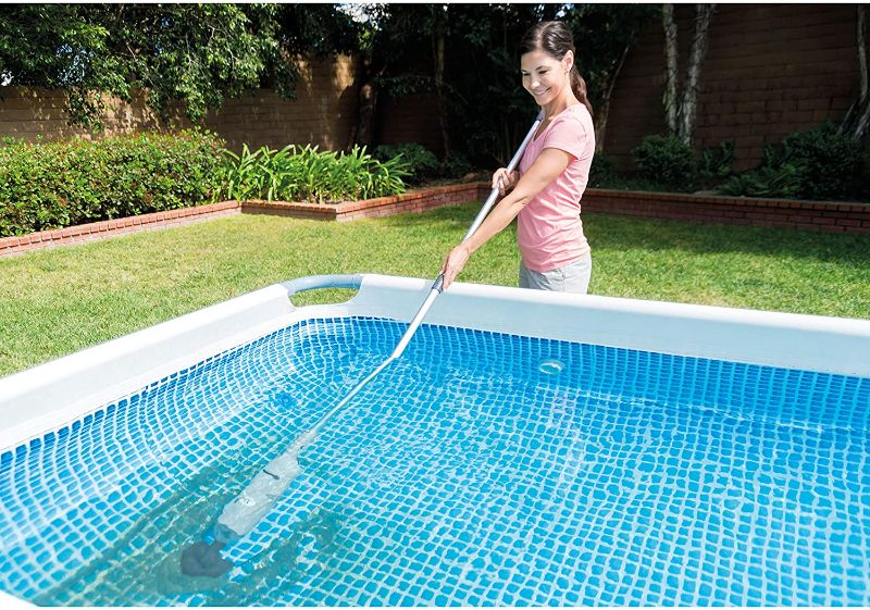 Photo 1 of Intex 28620ep Rechargeable Handheld Above Ground Swimming Pool Vacuum