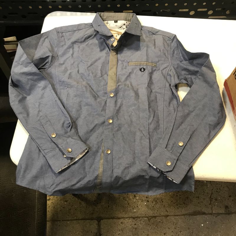 Photo 1 of Men's fashion button up shirt size Large