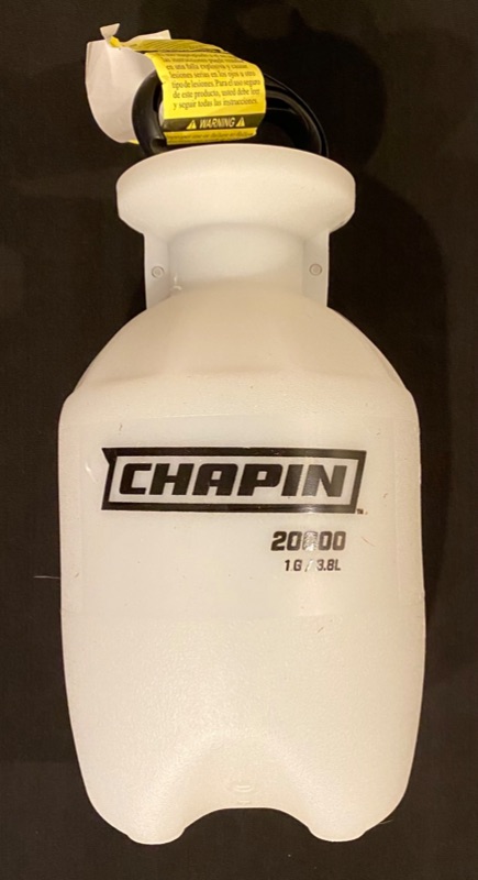 Photo 1 of CHAPIN 20000 Garden Sprayer 1 Gallon Lawn