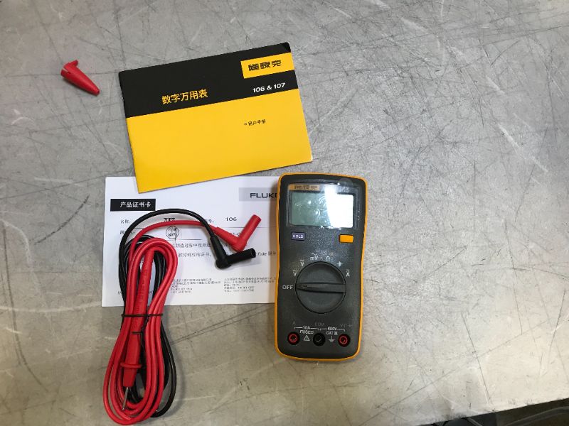 Photo 1 of Generic CAT III Digital Multimeter