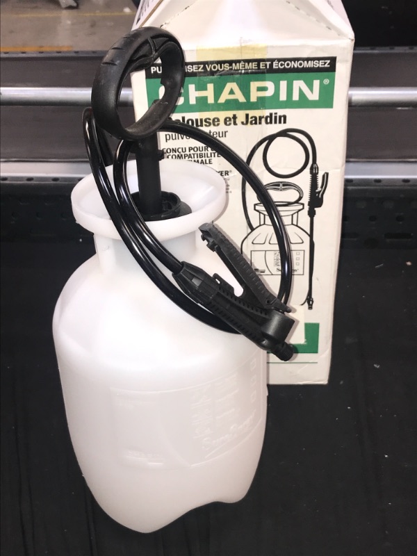 Photo 2 of Chapin 1 Gallon Lawn & Garden Sprayer